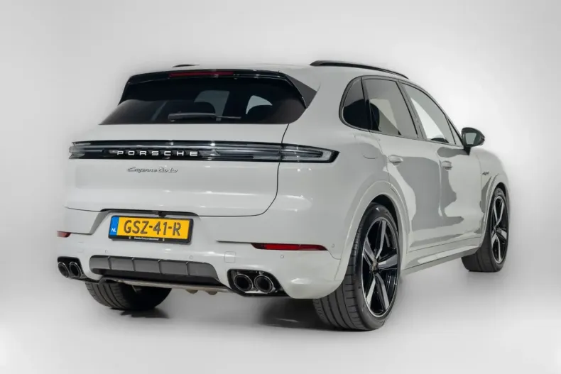 Porsche Cayenne din 2024 cu 24.314 km - oferta POR228921 - foto 5