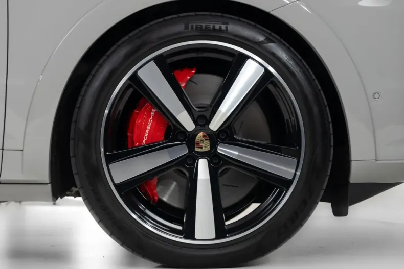 Porsche Cayenne din 2024 cu 24.314 km - oferta POR228921 - foto 7