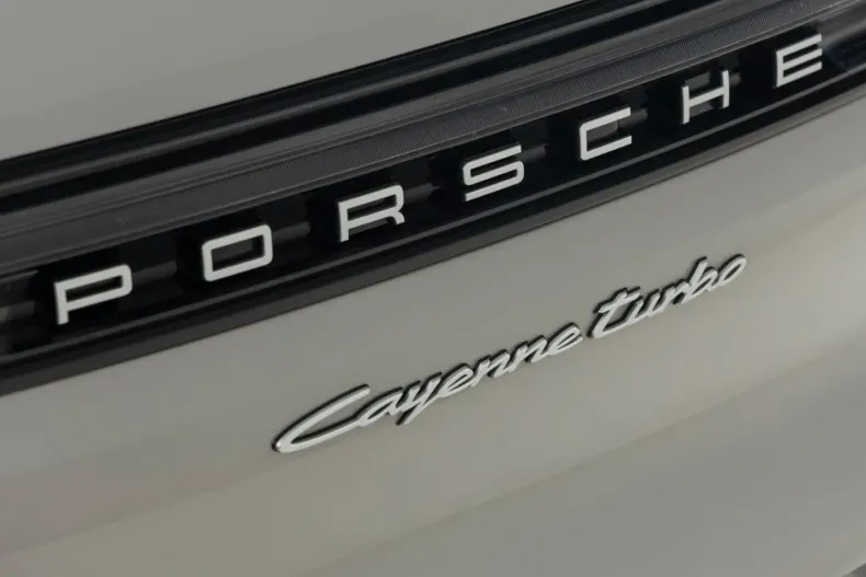Porsche Cayenne din 2024 cu 24.314 km - oferta POR228921 - foto 15