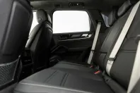 Porsche Cayenne din 2024 cu 24.314 km - oferta POR228921 - foto 24