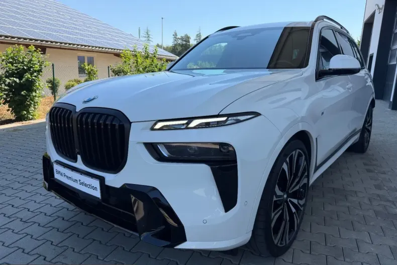 BMW X7 (Seria X) din 2024 cu 64.431 km - oferta BMW228929 - foto 1