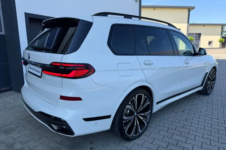BMW X7 (Seria X) din 2024 cu 64.431 km - oferta BMW228929 - foto 6