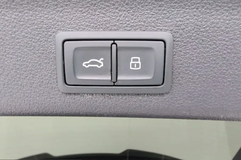 Audi RS6 din 2022 cu 86.007 km - oferta AUD228937 - foto 13