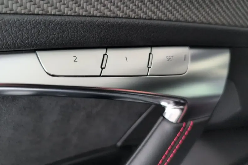 Audi RS6 din 2022 cu 86.007 km - oferta AUD228937 - foto 29