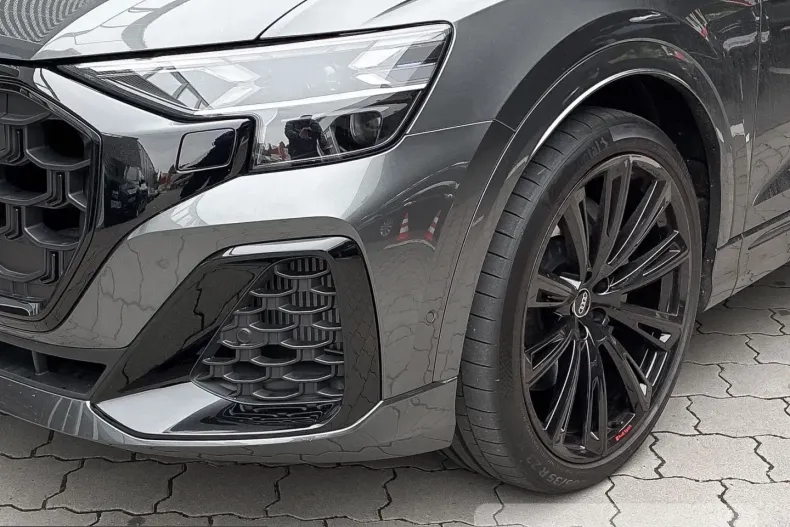 Audi Q8 din 2025 cu 8.730 km - oferta AUD228939 - foto 6