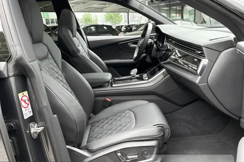 Audi Q8 din 2025 cu 8.730 km - oferta AUD228939 - foto 8