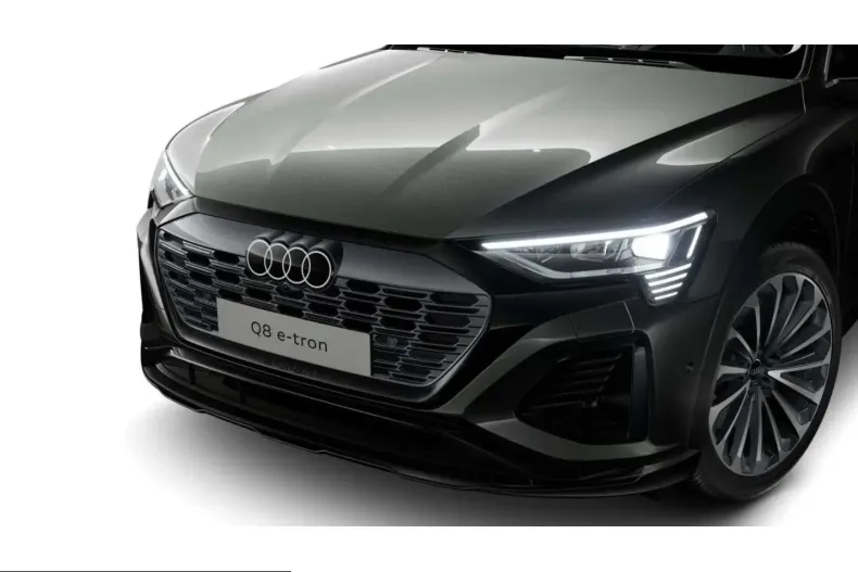 Audi Q8 e-tron din 2023 cu 21.106 km - oferta AUD228942 - foto 2