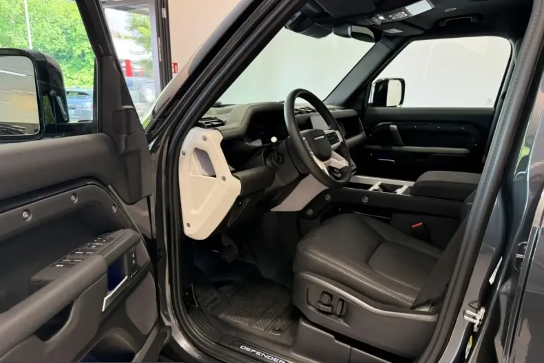 Land Rover Defender din 2024 cu 29.400 km - oferta LAN228945 - foto 10