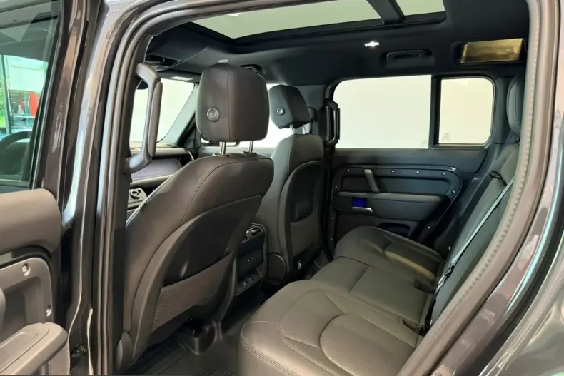 Land Rover Defender din 2024 cu 29.400 km - oferta LAN228945 - foto 15