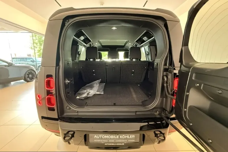Land Rover Defender din 2024 cu 29.400 km - oferta LAN228945 - foto 19