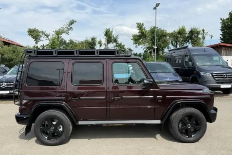Mercedes-Benz G 500 (Clasa G) din 2023 cu 12.300 km - oferta MER228947 - foto 6
