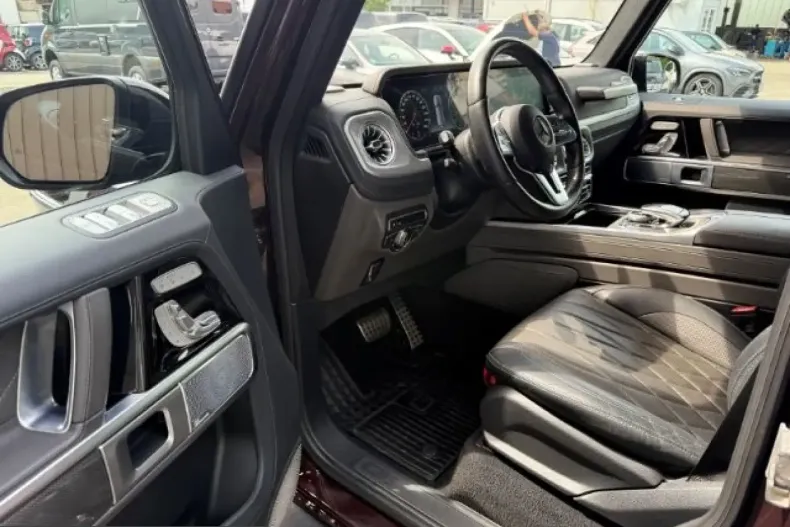 Mercedes-Benz G 500 (Clasa G) din 2023 cu 12.300 km - oferta MER228947 - foto 8