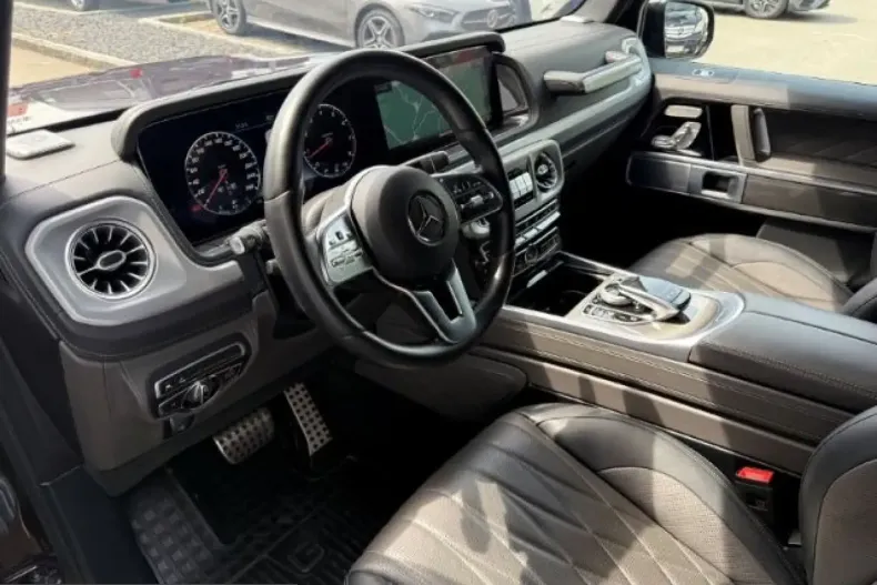Mercedes-Benz G 500 (Clasa G) din 2023 cu 12.300 km - oferta MER228947 - foto 9