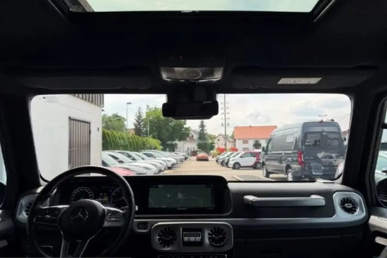 Mercedes-Benz G 500 (Clasa G) din 2023 cu 12.300 km - oferta MER228947 - foto 11
