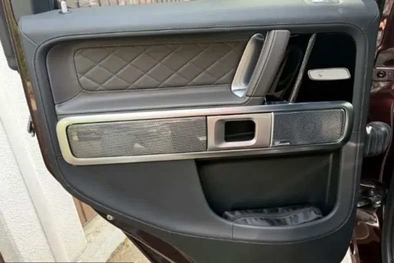 Mercedes-Benz G 500 (Clasa G) din 2023 cu 12.300 km - oferta MER228947 - foto 15