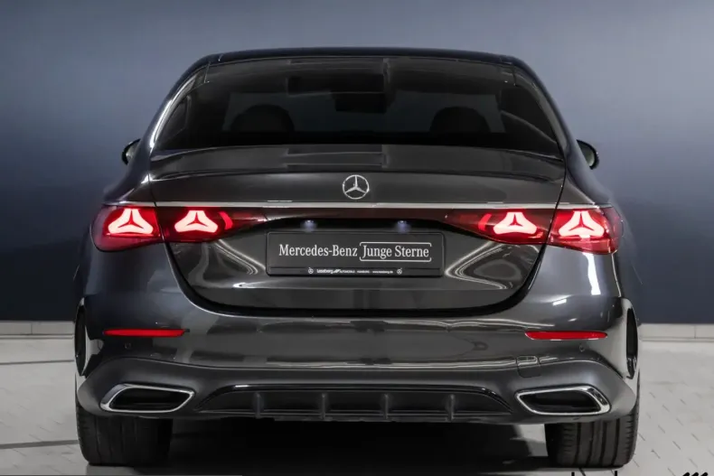 Mercedes-Benz E 220 (Clasa E) din 2025 cu 35.919 km - oferta MER228958 - foto 6