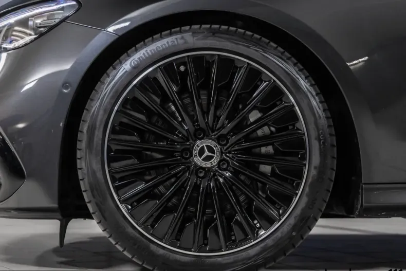 Mercedes-Benz E 220 (Clasa E) din 2025 cu 35.919 km - oferta MER228958 - foto 7