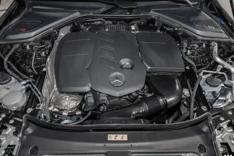 Mercedes-Benz E 220 (Clasa E) din 2025 cu 35.919 km - oferta MER228958 - foto 8