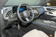 Mercedes-Benz E 220 (Clasa E) din 2025 cu 35.919 km - oferta MER228958 - foto 11