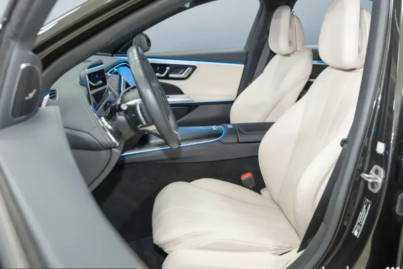 Mercedes-Benz E 220 (Clasa E) din 2025 cu 35.919 km - oferta MER228958 - foto 13