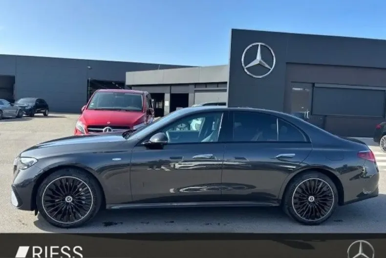 Mercedes-Benz E 300 (Clasa E) din 2025 cu 15.570 km - oferta MER228959 - foto 3