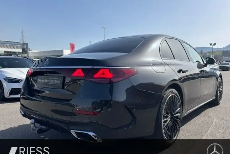 Mercedes-Benz E 300 (Clasa E) din 2025 cu 15.570 km - oferta MER228959 - foto 6