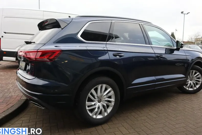 Volkswagen Touareg din 2024 cu 23.638 km - oferta VOL228964 - foto 2