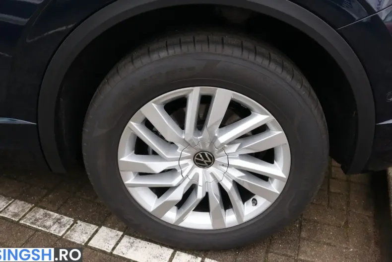 Volkswagen Touareg din 2024 cu 23.638 km - oferta VOL228964 - foto 6