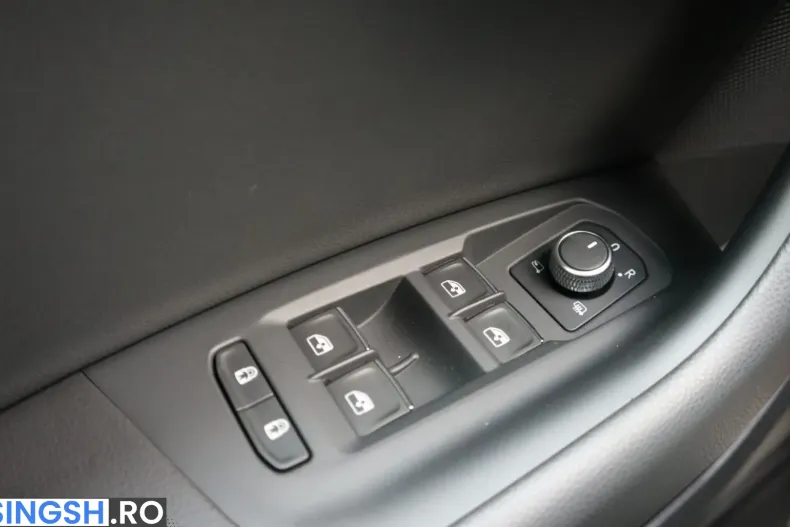 Volkswagen Touareg din 2024 cu 23.638 km - oferta VOL228964 - foto 24