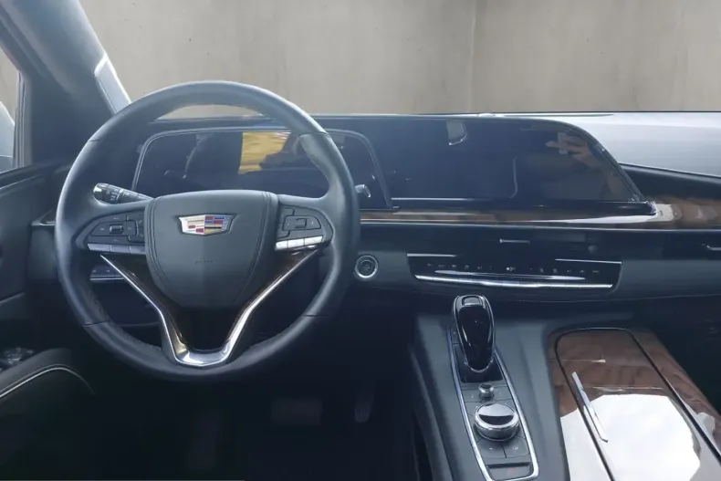 Cadillac Escalade din 2024 cu 15.000 km - oferta CAD228966 - foto 12