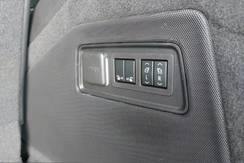 Cadillac Escalade din 2024 cu 15.000 km - oferta CAD228966 - foto 19