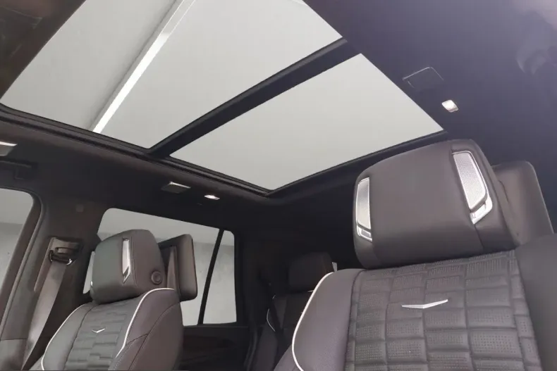 Cadillac Escalade din 2024 cu 15.000 km - oferta CAD228966 - foto 20