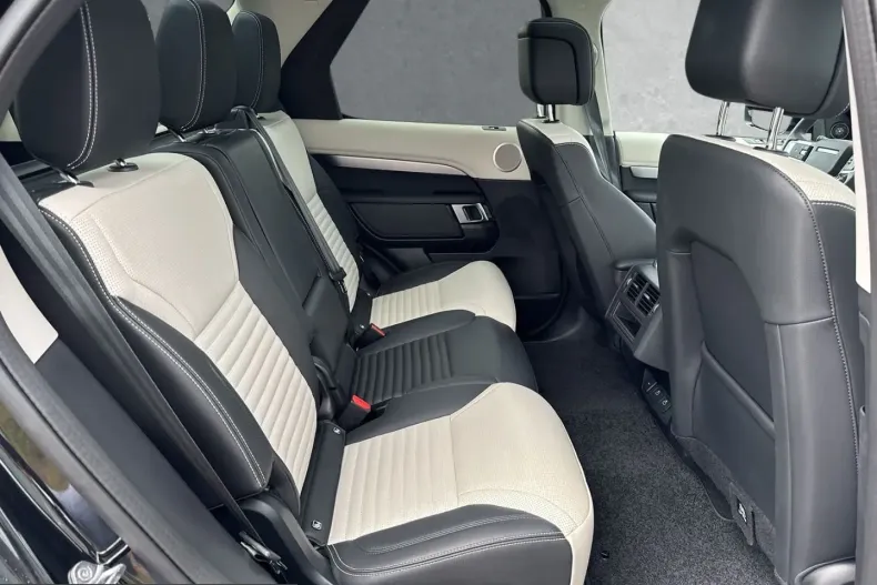 Land Rover Discovery din 2024 cu 21.500 km - oferta LAN228967 - foto 5