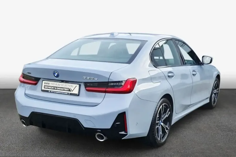 BMW 330 (Seria 3) din 2023 cu 37.505 km - oferta BMW228981 - foto 2
