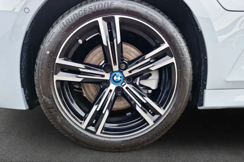 BMW 330 (Seria 3) din 2023 cu 37.505 km - oferta BMW228981 - foto 7