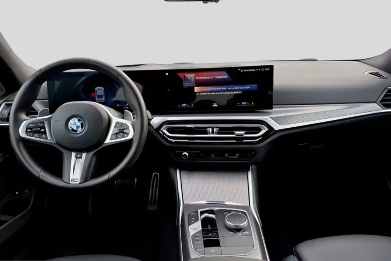 BMW 330 (Seria 3) din 2023 cu 37.505 km - oferta BMW228981 - foto 14