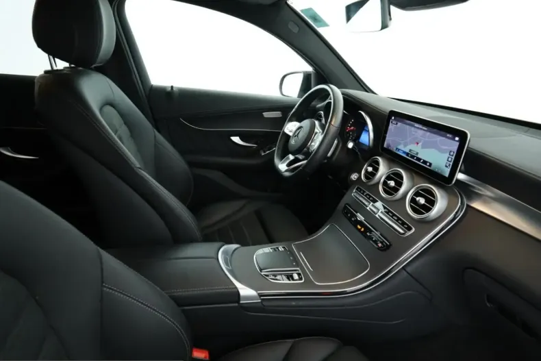 Mercedes-Benz GLC 300 (Clasa GLC) din 2022 cu 19.994 km - oferta MER228983 - foto 17
