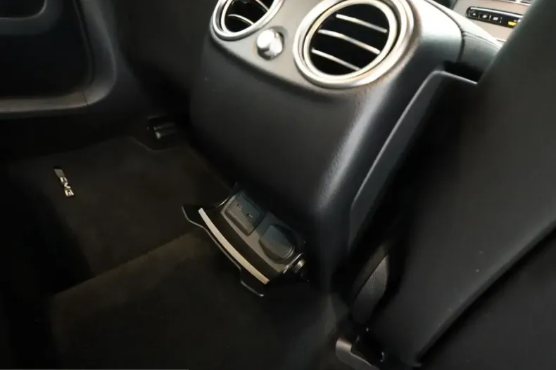 Mercedes-Benz GLC 300 (Clasa GLC) din 2022 cu 19.994 km - oferta MER228983 - foto 23