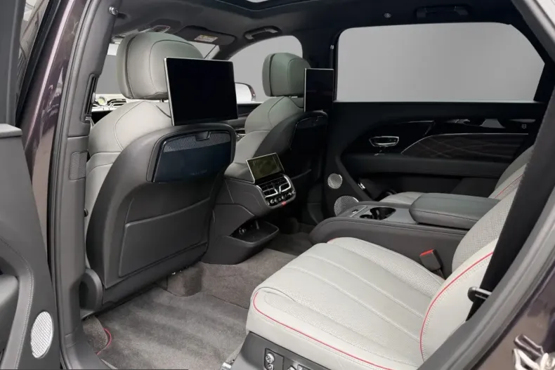 Bentley Bentayga din 2025 cu 12.000 km - oferta BEN228990 - foto 15