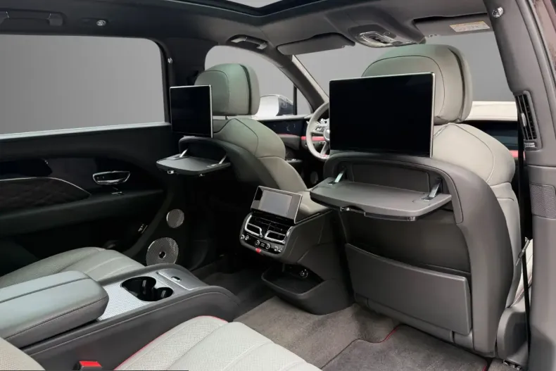 Bentley Bentayga din 2025 cu 12.000 km - oferta BEN228990 - foto 22