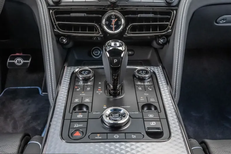 Bentley Flying Spur din 2025 cu 5.200 km - oferta BEN228993 - foto 18