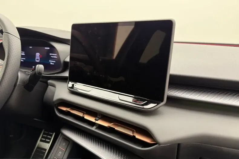 Cupra Terramar din 2025 cu 12.690 km - oferta CUP228996 - foto 8