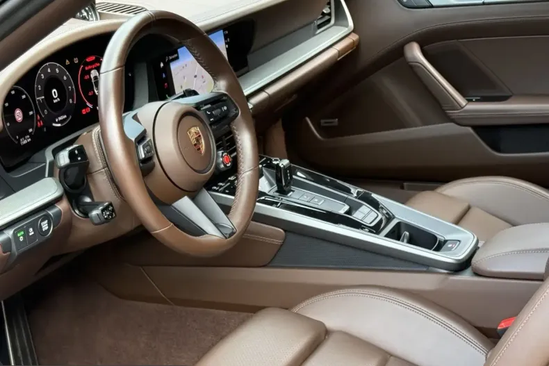 Porsche 992 din 2025 cu 11.400 km - oferta POR229001 - foto 6