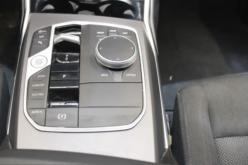 BMW 318 din 2025 cu 19.200 km - oferta BMW229009 - foto 18