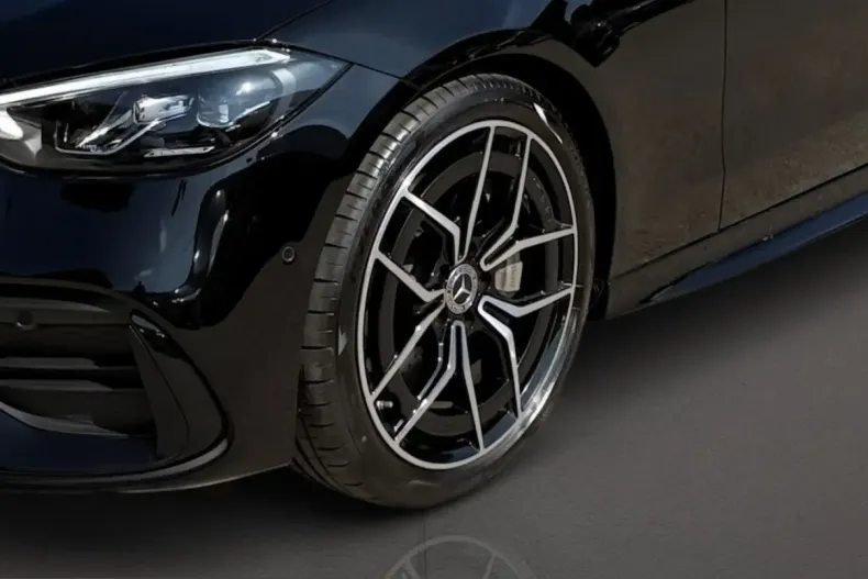 Mercedes-Benz C 180 (Clasa C) din 2025 cu 14.404 km - oferta MER229015 - foto 14