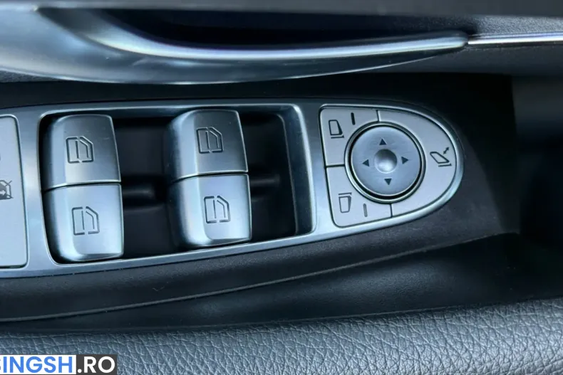 Mercedes-Benz E 300 (Clasa E) din 2022 cu 66.090 km - oferta MER229016 - foto 37