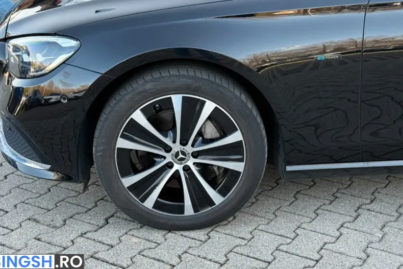 Mercedes-Benz E 300 (Clasa E) din 2022 cu 66.090 km - oferta MER229016 - foto 38
