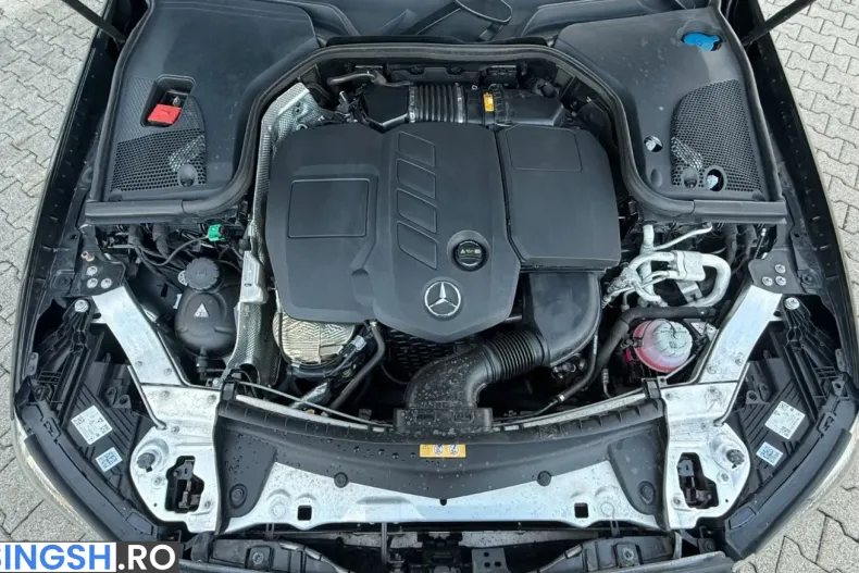 Mercedes-Benz E 300 (Clasa E) din 2022 cu 66.090 km - oferta MER229016 - foto 40