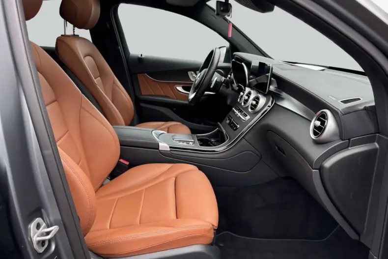 Mercedes-Benz GLC 400 (Clasa GLC) din 2022 cu 49.782 km - oferta MER229020 - foto 12