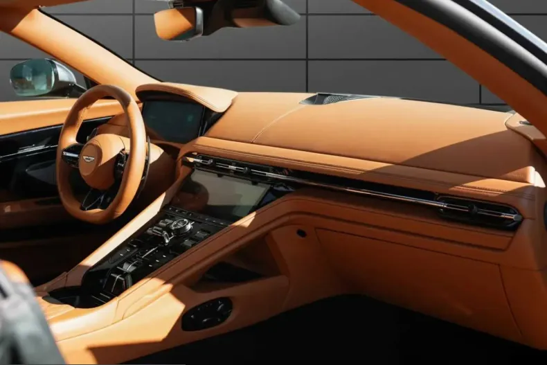 Aston Martin DB12 din 2024 cu 16.490 km - oferta AST229021 - foto 15